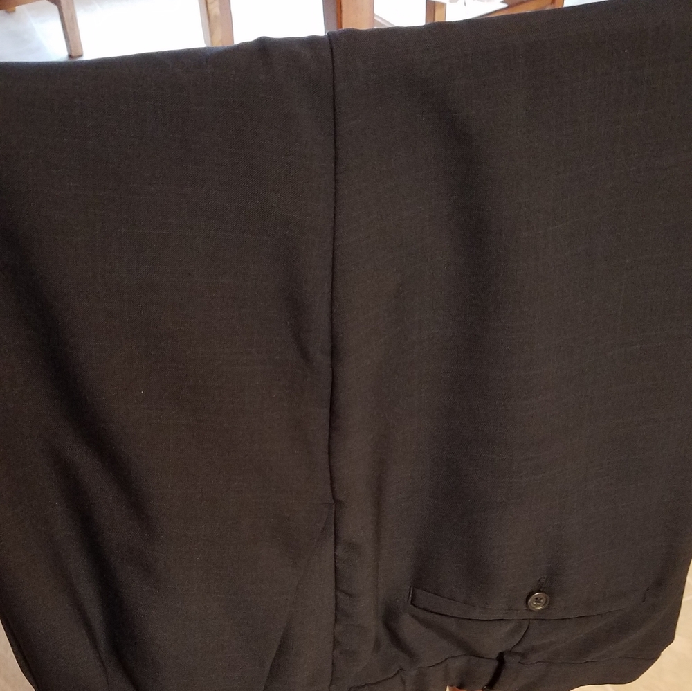 Pleated Dress Pants...46x32.Polyester